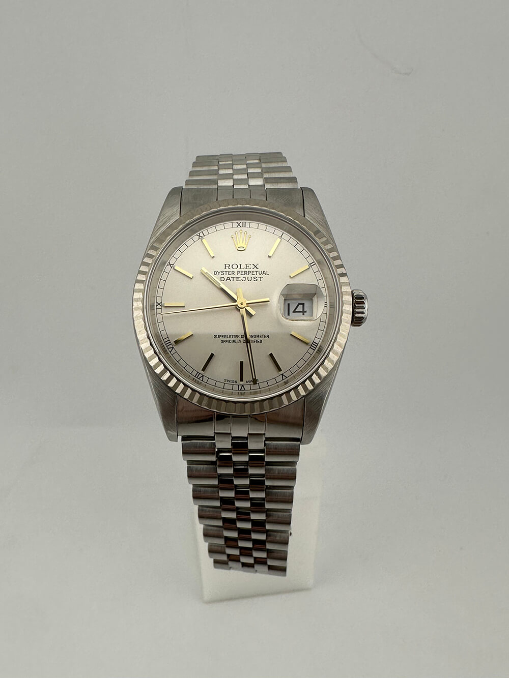 Rolex-36mm-fluted-white-gold-bezel-main